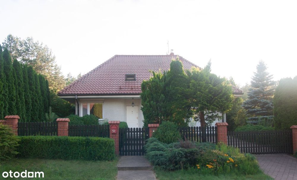 Piękny dom w Spręcowie tuż przy malowniczym lesie