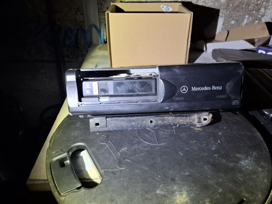 Zmieniarka płyt cd Mercedes W140
