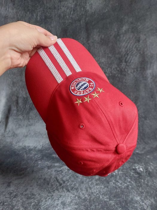 Czapka z daszkiem Adidas, FC Bayern, nowa