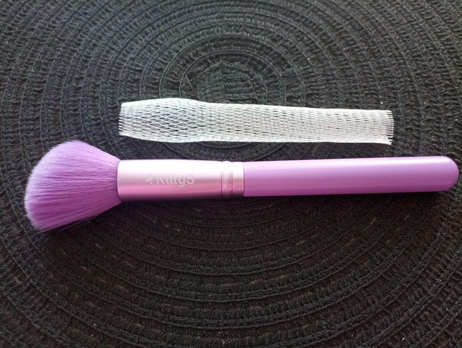 Pędzel do makijażu twarzy od KillyS