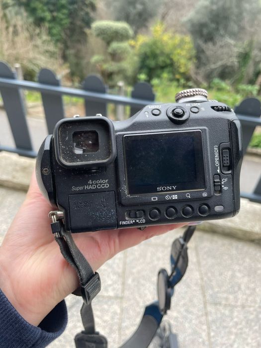 Camera Fotografica Sony DSC-F828