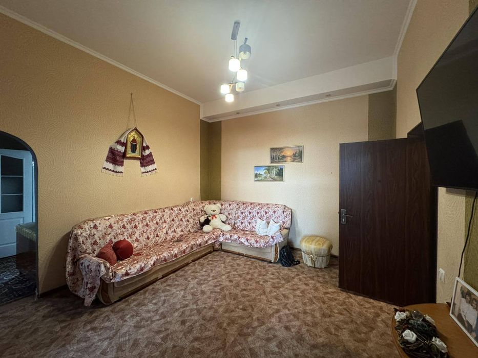 Торг! Унікальна, простора 4к з чудовим ремонтом, велика кухня 39331