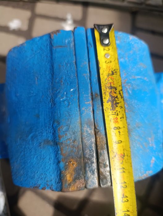 Продам тиски  слесарные