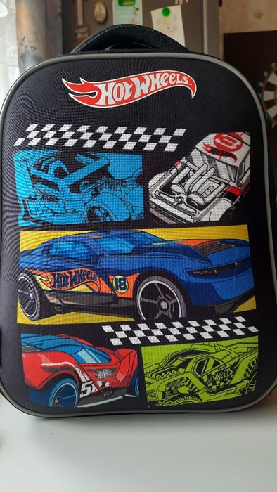 Шкільний рюкзак бренду Kite із серії Hot Wheels