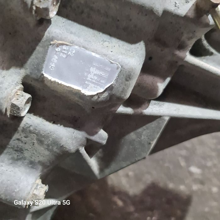 Caixa de velocidades nissan navara d22  2.5.di