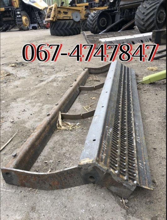 508389.0 НІЖ Соя CLAAS Lexion