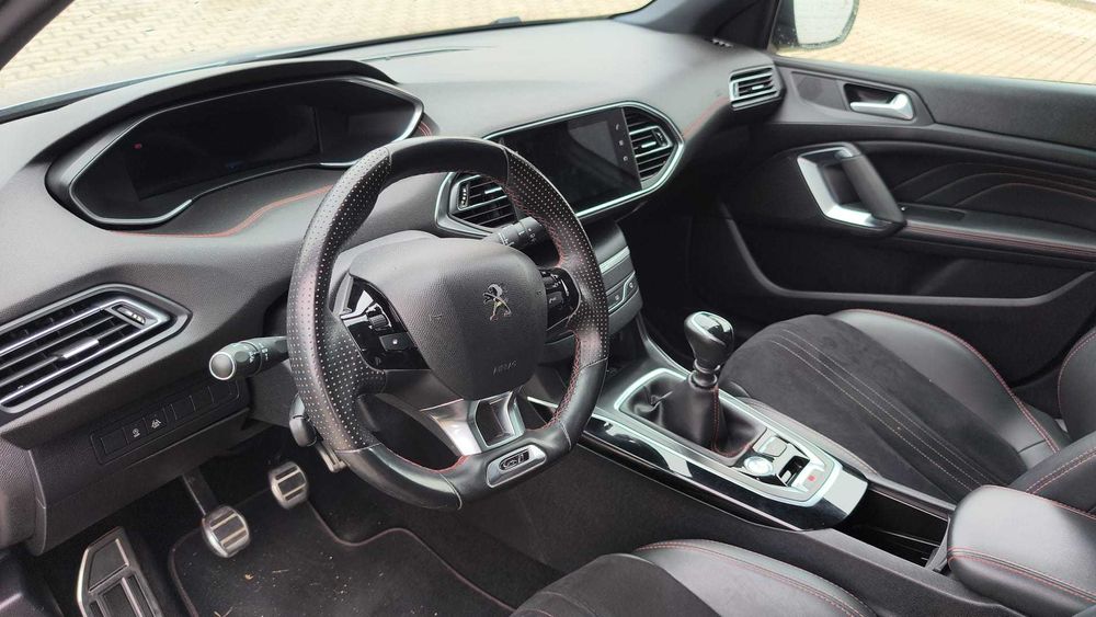 Peugeot 308 — fotografia 5
