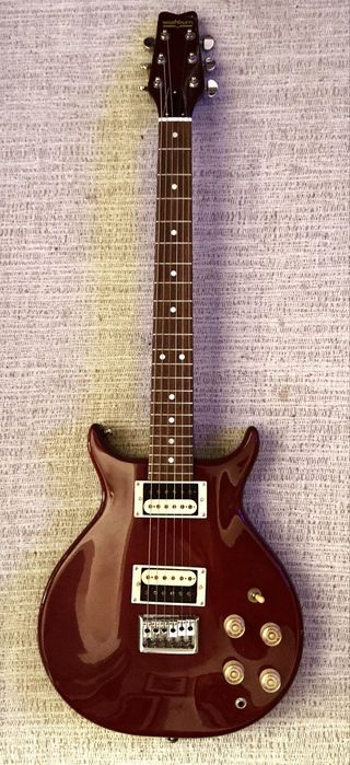 Guitarra eléctrica Washburn Raven MIJ 1980