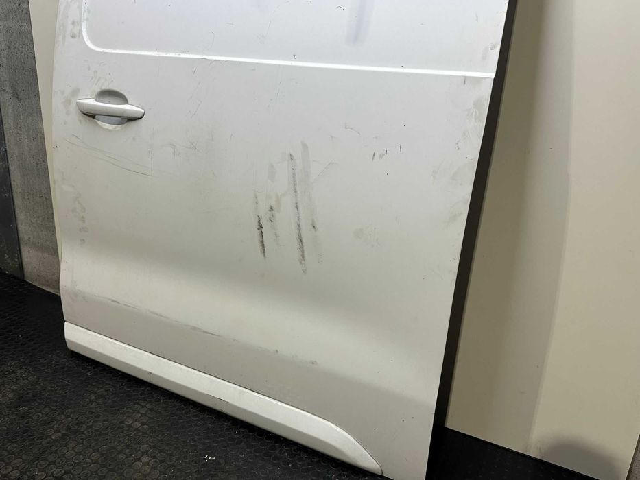 Porta lateral esquerda Citroen Jumpy (2019)