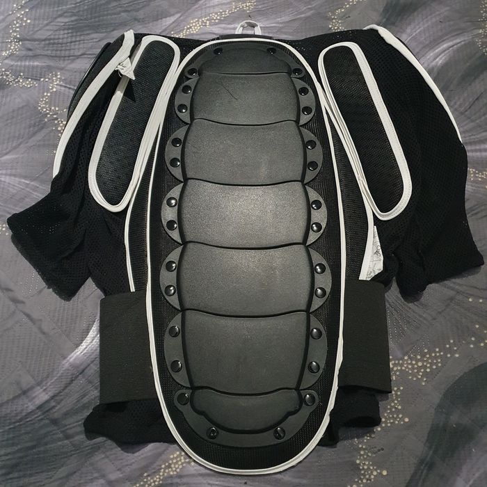 SIXSIXONE Assault Pressure Suite Colete Cervical