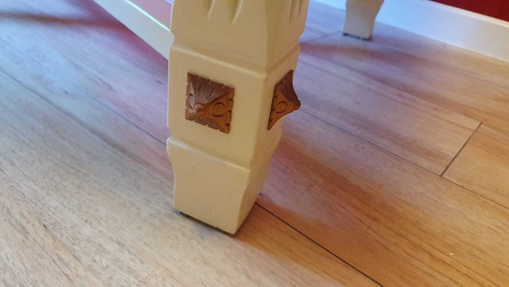 Stół secesyjny z 6 - krzesłami - zestaw