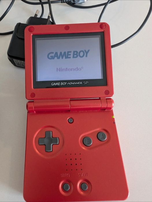 Gameboy advance SP

|4 Jogos

Super Card | Bolsa