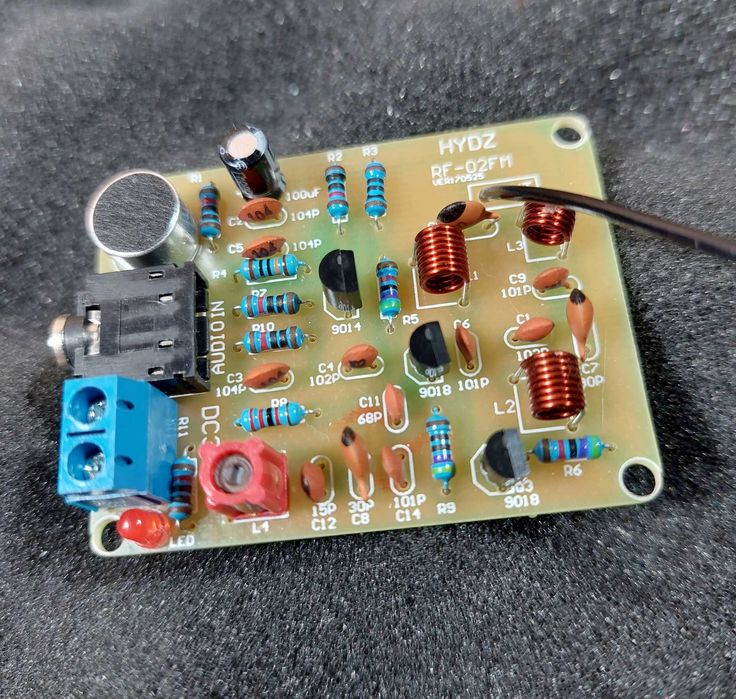 Мікрофон - трансміттер і передавач радио микрофон на ФМ частотах (3в1)