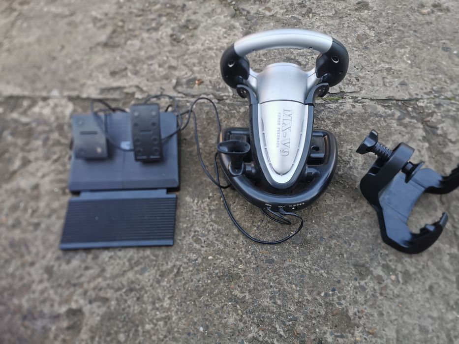 Ігровий кермо MX-V9 Force Feedback з педалями.