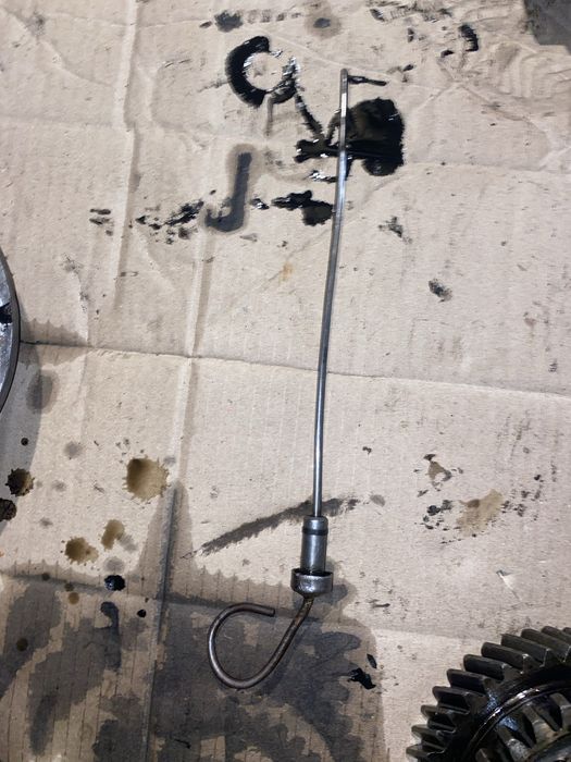 Пропоную увазі шестерні та передню кришку до мтз під двигун д 240-45