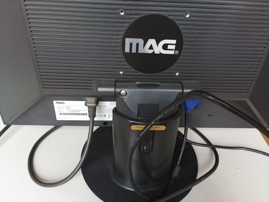 Monitor marki MAG