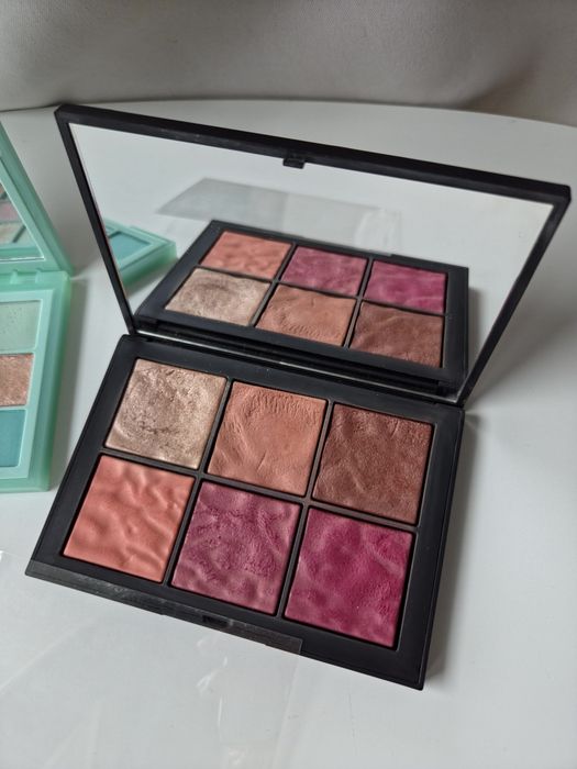 Paleta cieni Huda Beauty Pastels Mint + NARS Exposed Cheek Palette