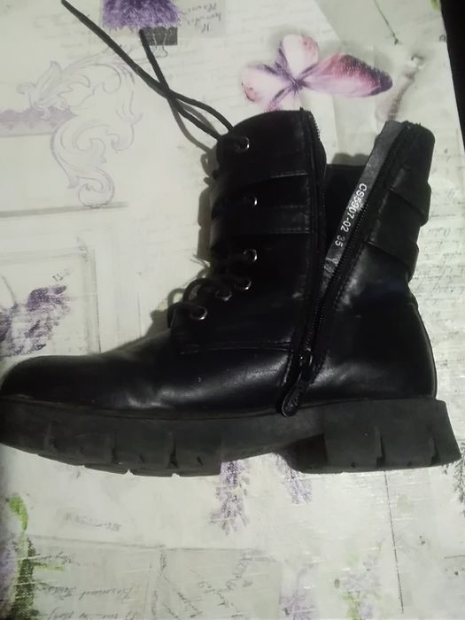 Buty młodzieżowe czarne