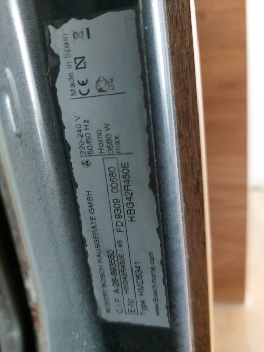 Piekarnik do zabudowy Bosch HBA42R450E
