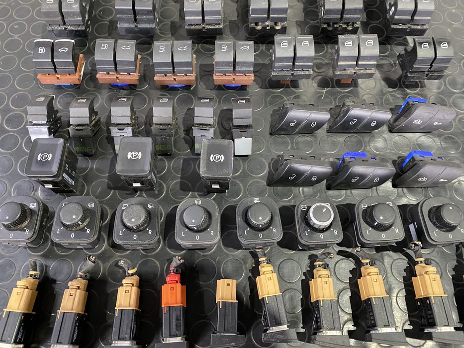 кнопка салону пассат б6 б7 golf 5 skoda A5 touran passat b6