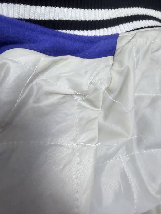 Kurtka varsity jacket / bejsbolówka (untitled.)