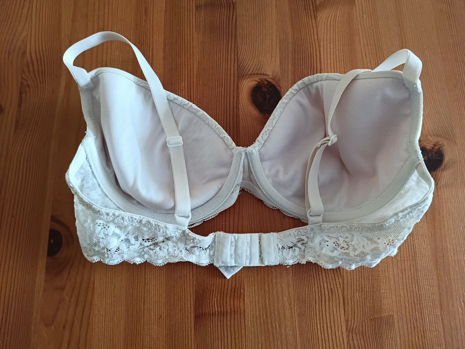 Zestaw trzech biustonoszy Cubus 75D