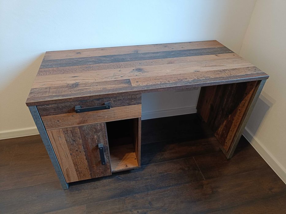 biurko i półka z Agata Meble