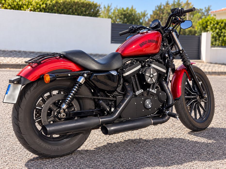 Harley Davidson - 883N Iron