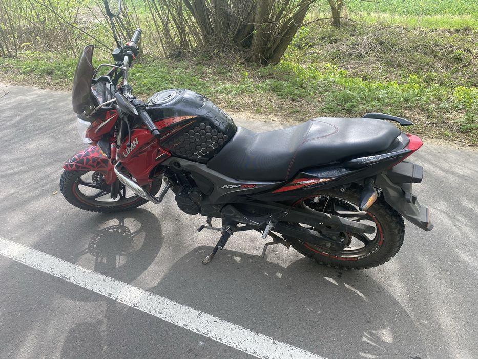 Продам ліфан кр 200