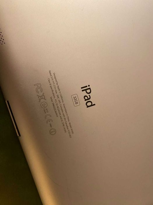 Tablet Apple iPad (2nd Gen) 9,7" 512 MB / 32 GB czarny A1395