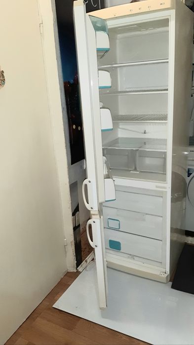 Продаётся двухкамерный холодильник бу ARDO AYC2412