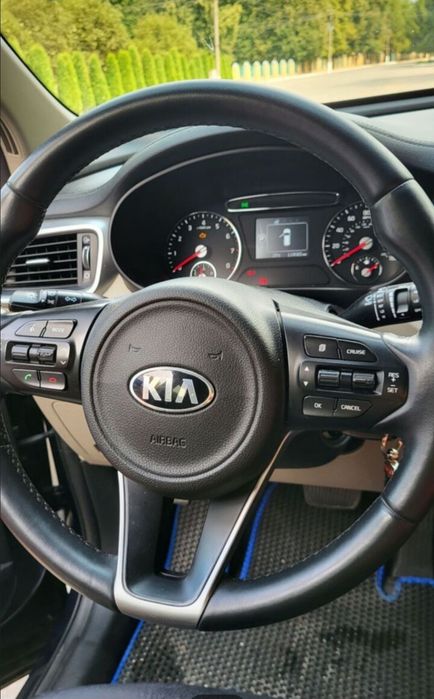 Продам Kia Sorento