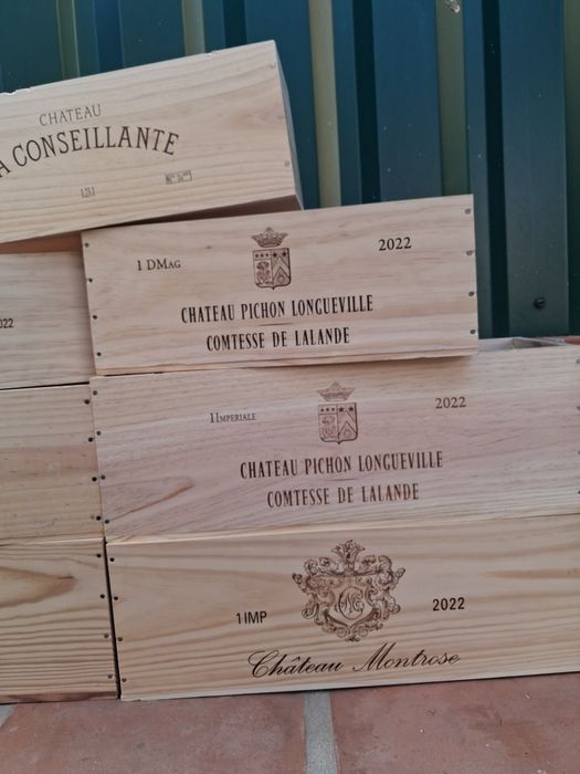 Caixas de vinho em madeira