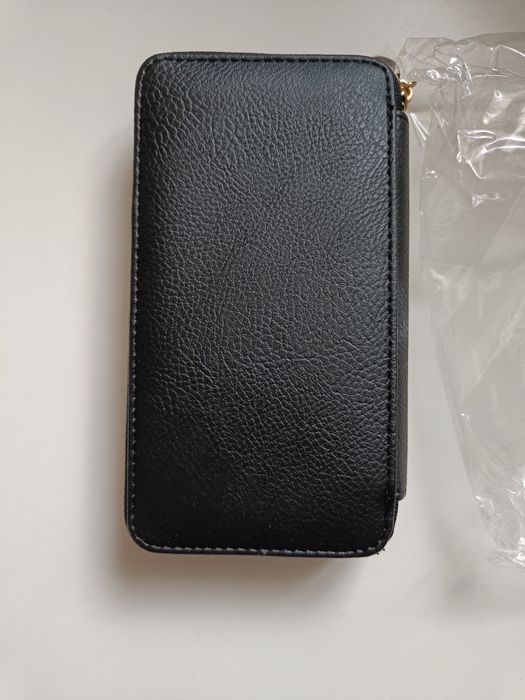 Skórzane etui na pędzle Bobbi Brown