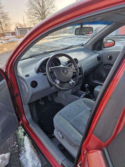 Chevrolet AVEO 1.2 nowe opony i sprzeglo, maly przebieg