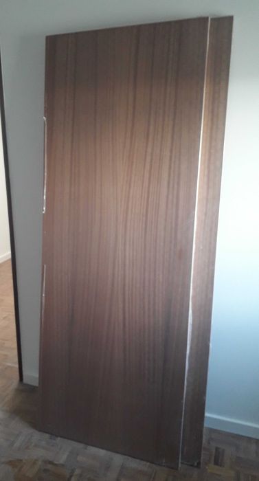 Portas novas em madeira folhas nat mogno/mogno 2000 x 750 x 35