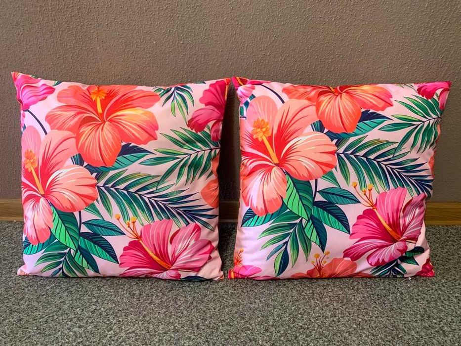 Nowa ozdobna poduszka ogrodowa 45 cm x 45 cm (dostępne 2 szt.)