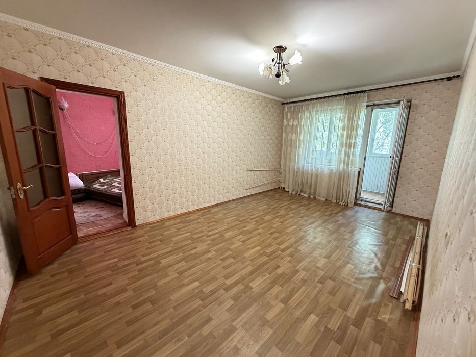 Продам 2к квартиру на Намиві