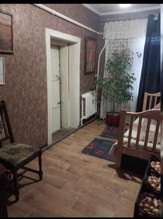 Продам 1/2 дома на Баварии , отдельный двор
