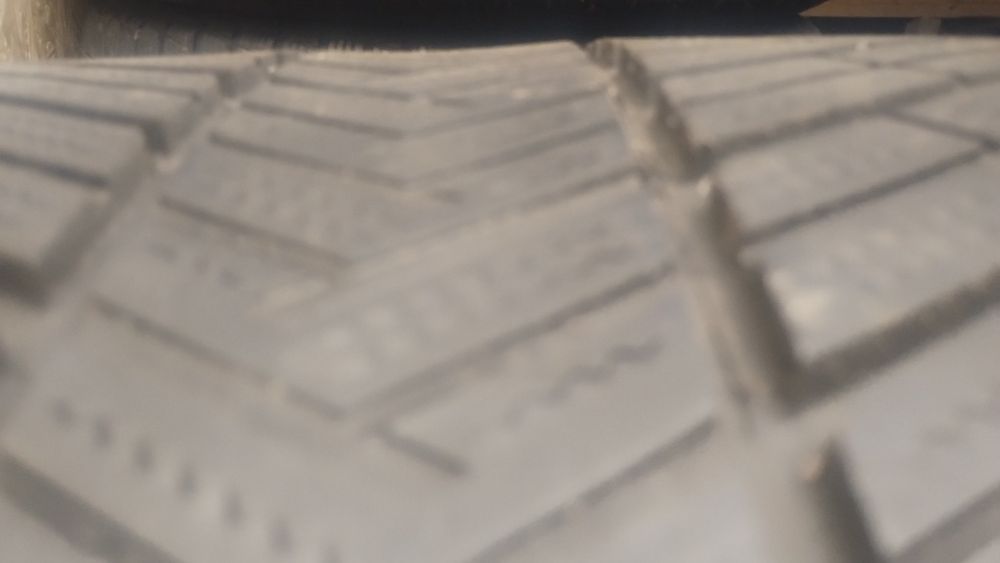 295/30/20 Michelin