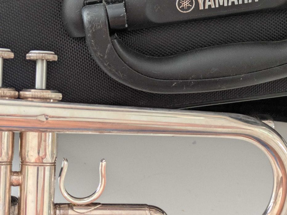 Yamaha YTR-4335GII prateada – muito bom estado
