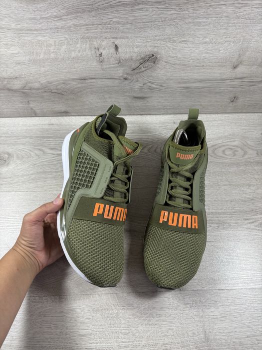 Puma чоловічі кросівки 42.5 розмір