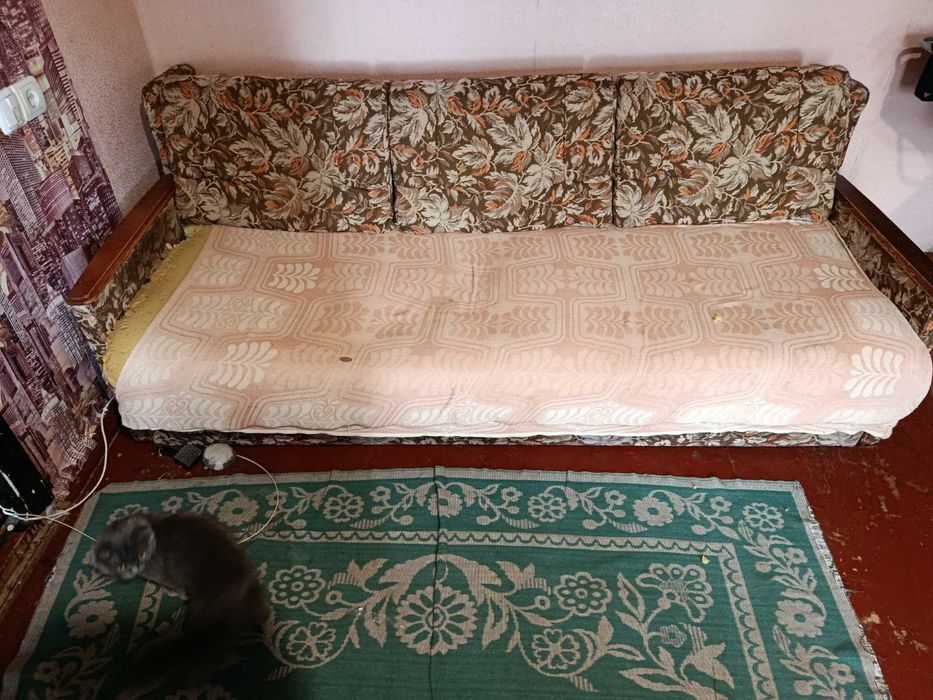 Диван безкоштовно