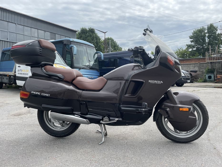 Honda PC800 Pacific Coast