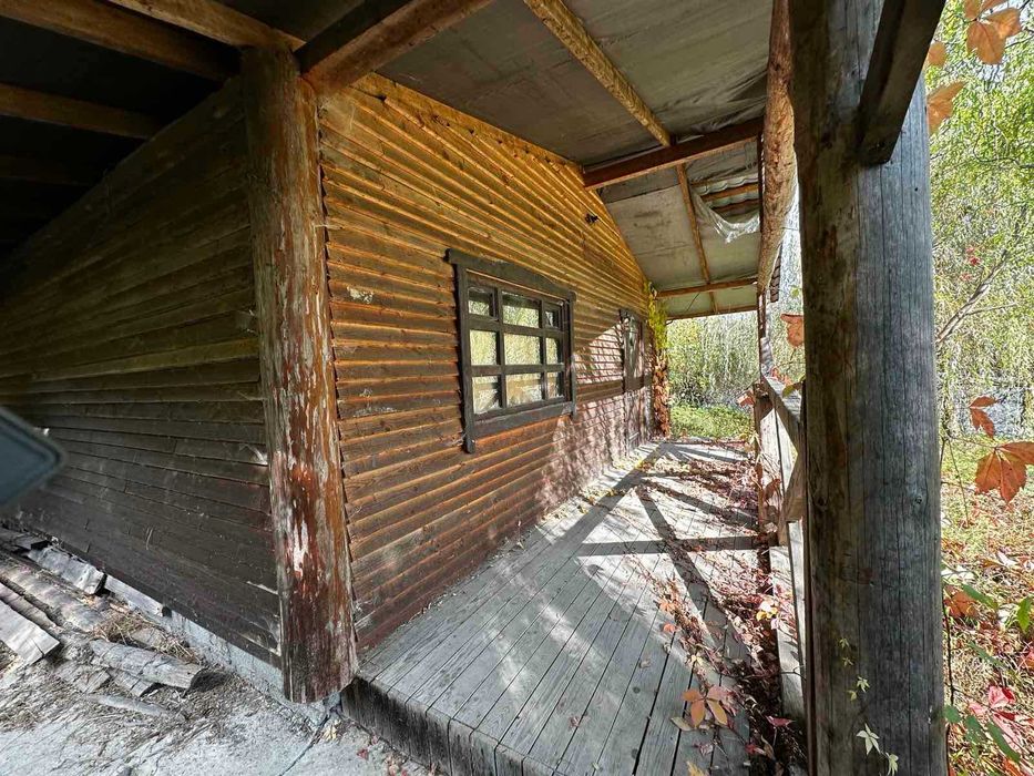 Продається сауна з жилим будинком в смт. Дубове