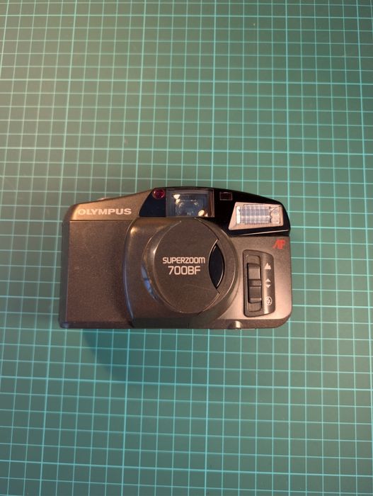 Olympus superzoom 700BF