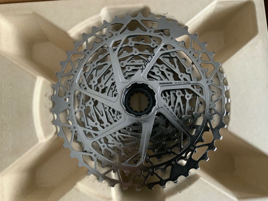 Kaseta Sram Rival CS-XG-1251-D1 10-44T