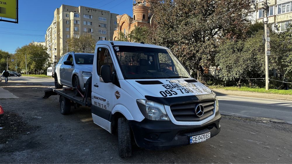Послуги евакуатора по Чернівцях, лафет лавета перевезення авто