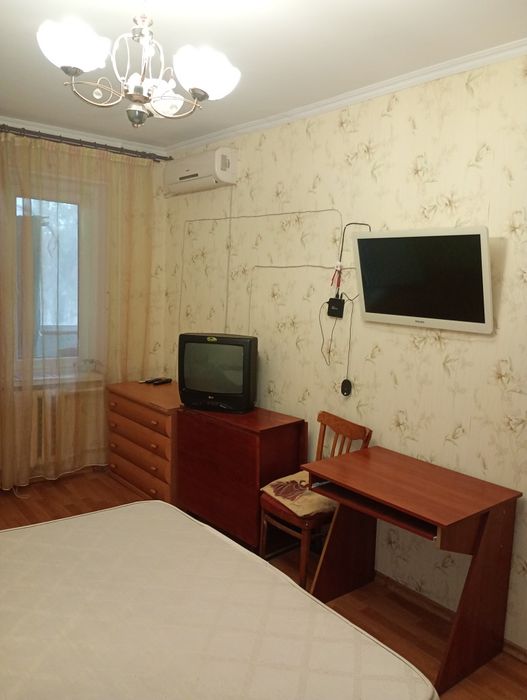 Сдам 1 кв Семёна Палия 60.