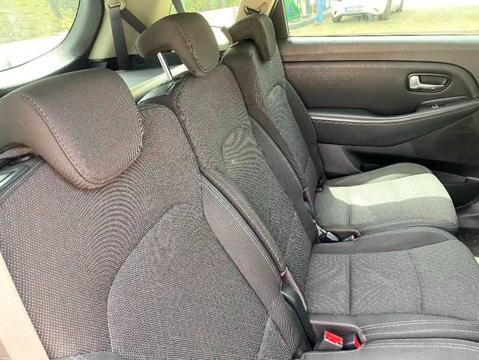 Kia carens 1.7 eco dynamics
